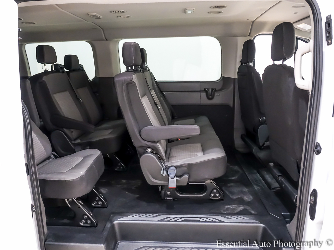 Ford Transit 350 Wagon Low Roof XL w/Sliding Pass. 148-in. WB 2021