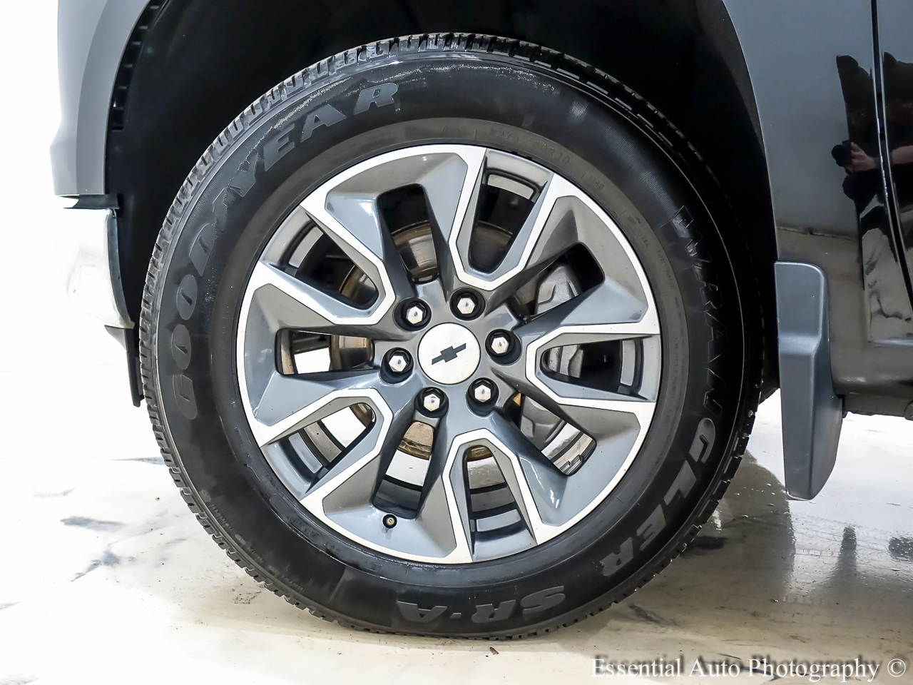 Chevrolet Silverado 1500 LT-L Crew Cab 4WD 2023