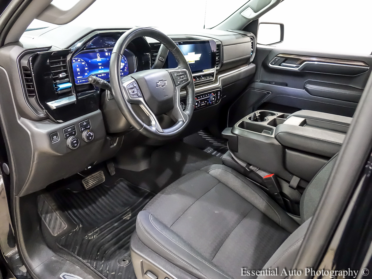 Chevrolet Silverado 1500 LT-L Crew Cab 4WD 2023