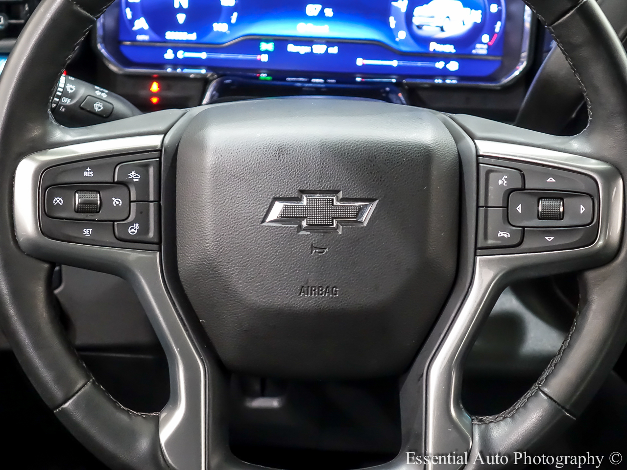 Chevrolet Silverado 1500 LT-L Crew Cab 4WD 2023