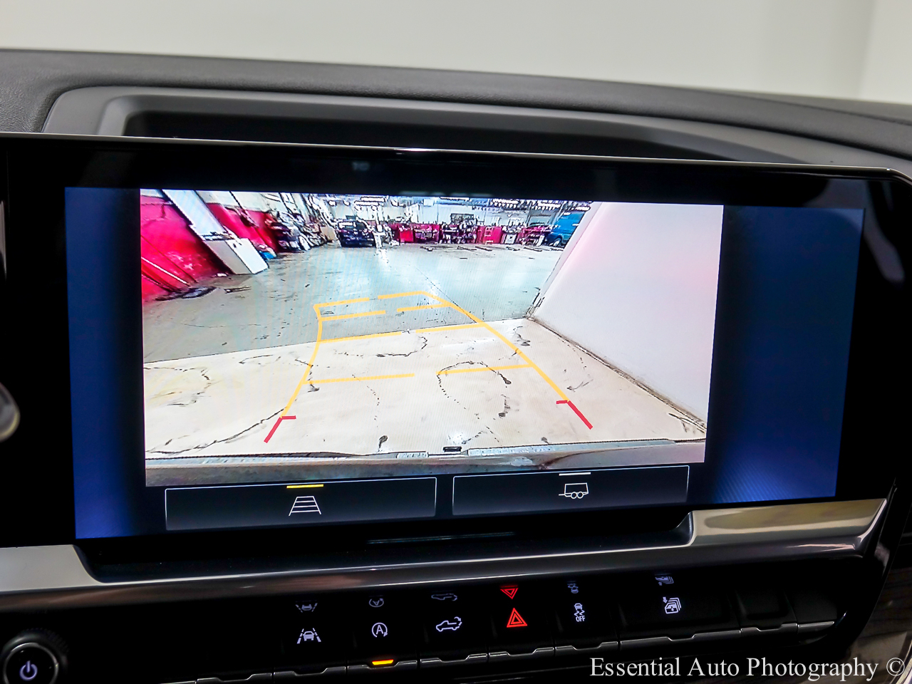 Chevrolet Silverado 1500 LT-L Crew Cab 4WD 2023