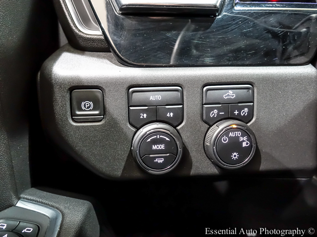 Chevrolet Silverado 1500 LT-L Crew Cab 4WD 2023