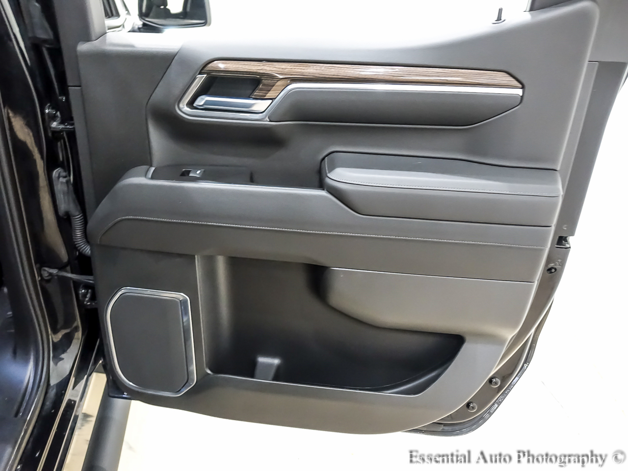 Chevrolet Silverado 1500 LT-L Crew Cab 4WD 2023