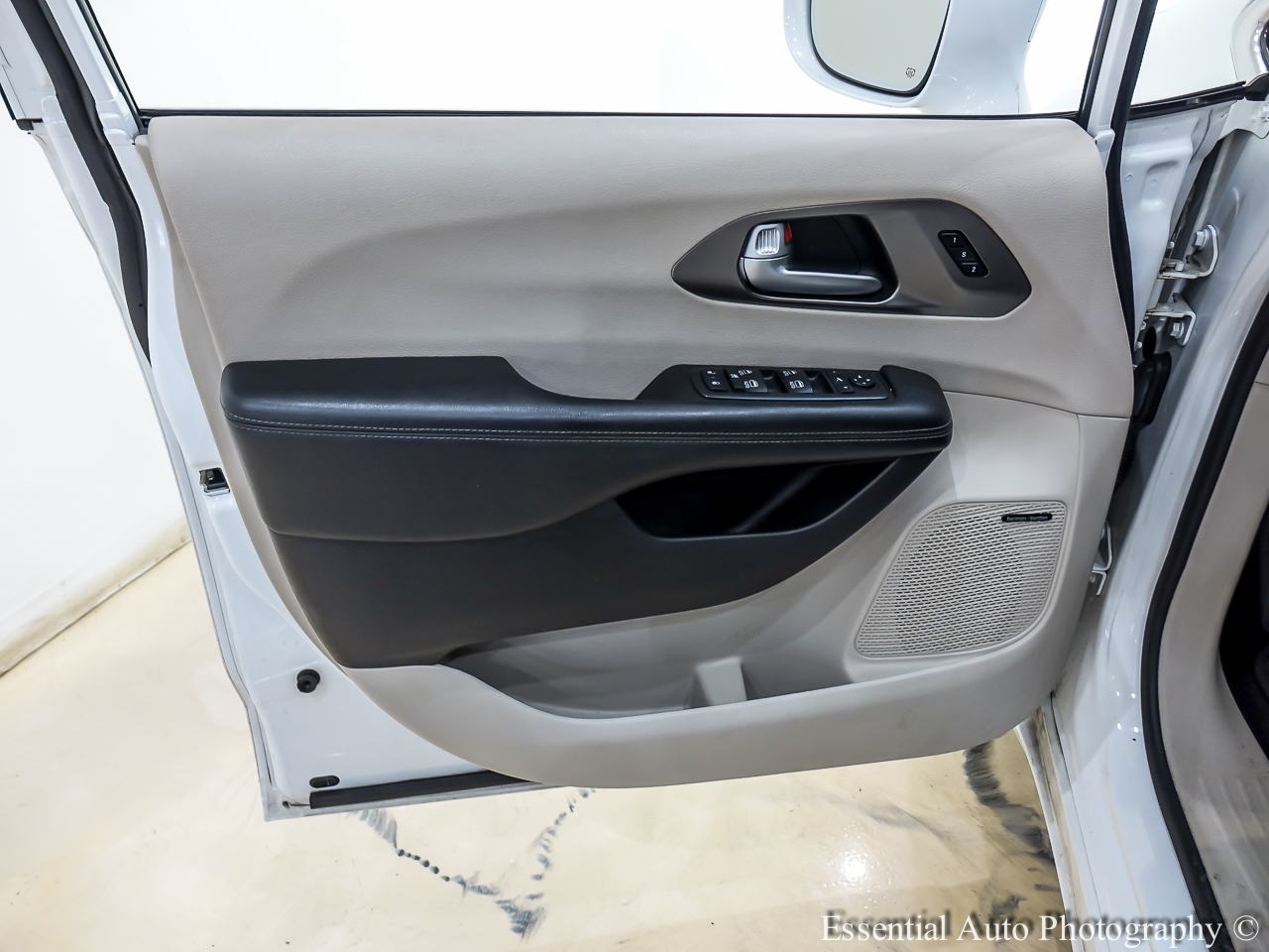 Chrysler Pacifica Limited 2018