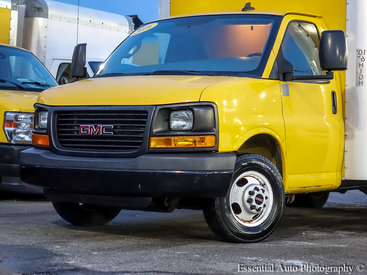 GMC Savana G3500 177 in. 2016