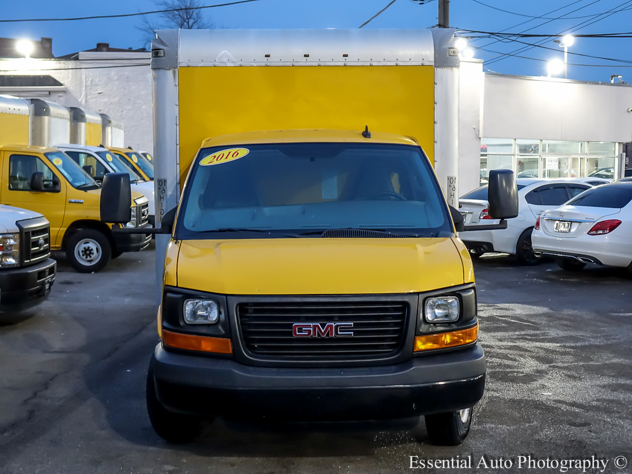 GMC Savana G3500 177 in. 2016