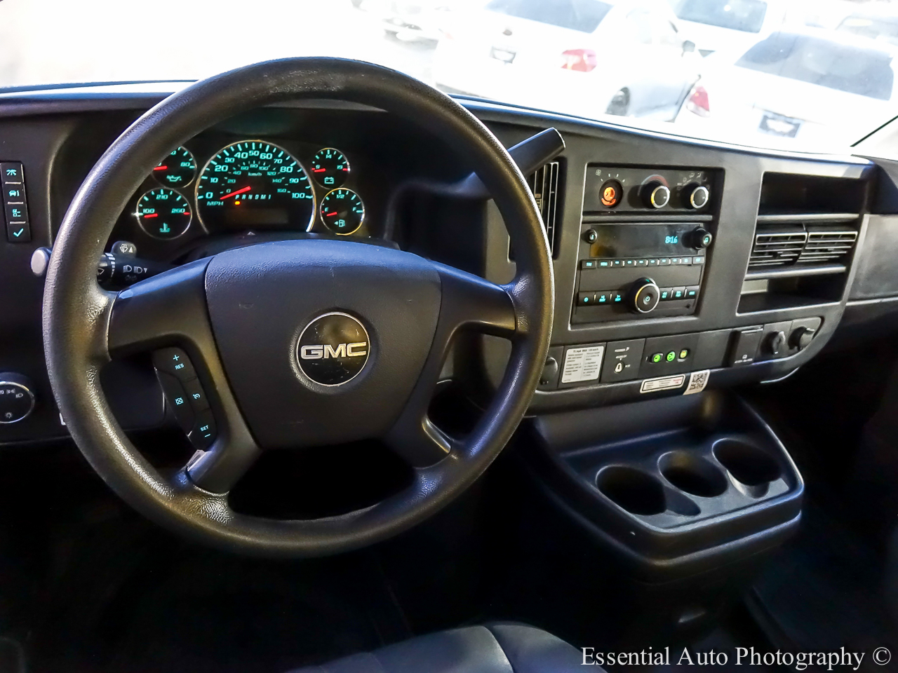 GMC Savana G3500 177 in. 2016