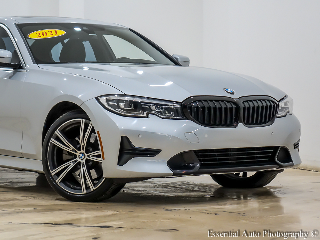 BMW 3-Series 330i xDrive 2021