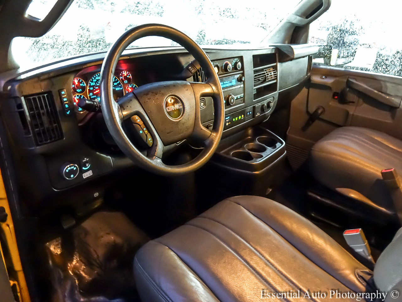 GMC Savana G3500 177 in. 2019