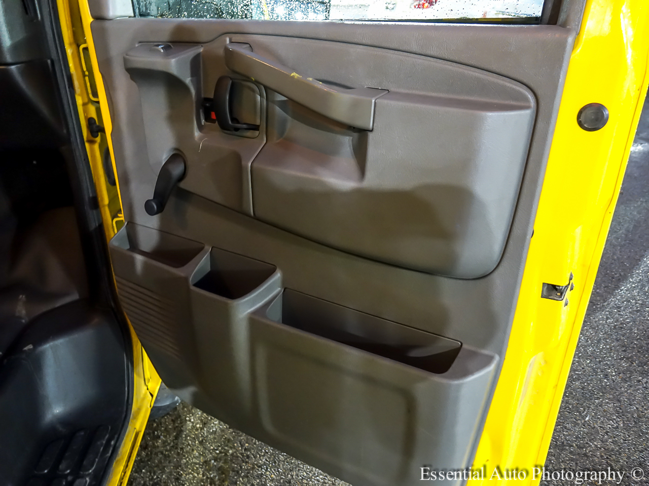 GMC Savana G3500 177 in. 2019