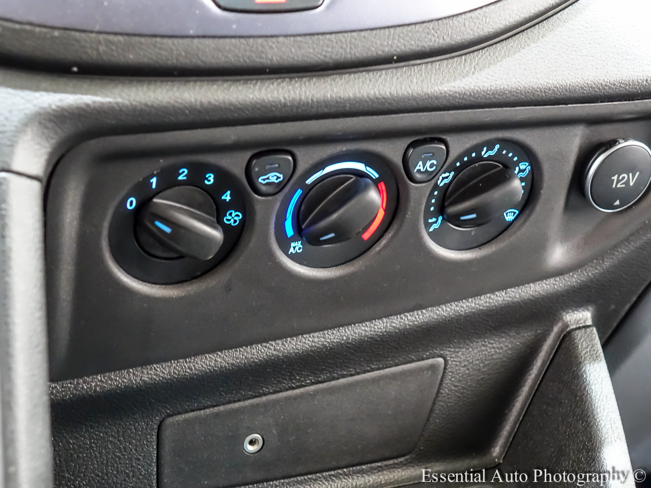 Ford Transit 350 Wagon Med. Roof XL w/Sliding Pass. 148-in. WB 2019