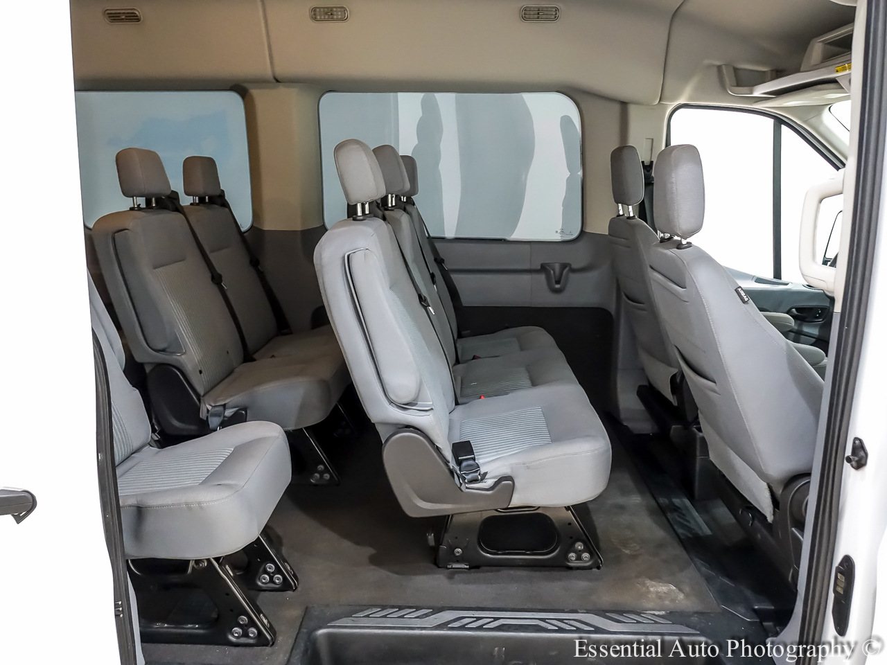 Ford Transit 350 Wagon Med. Roof XL w/Sliding Pass. 148-in. WB 2019