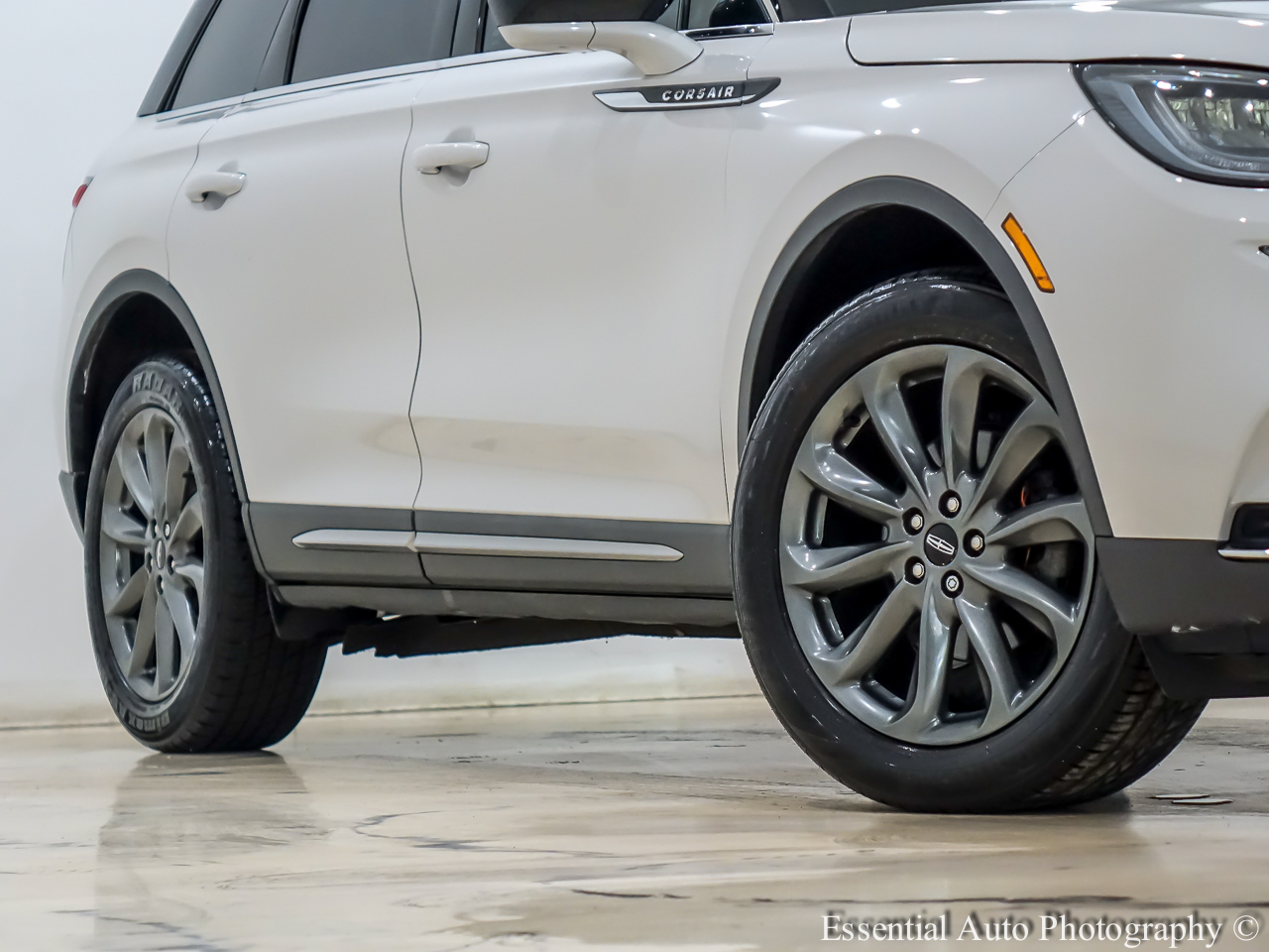 Lincoln Corsair Base AWD 2021