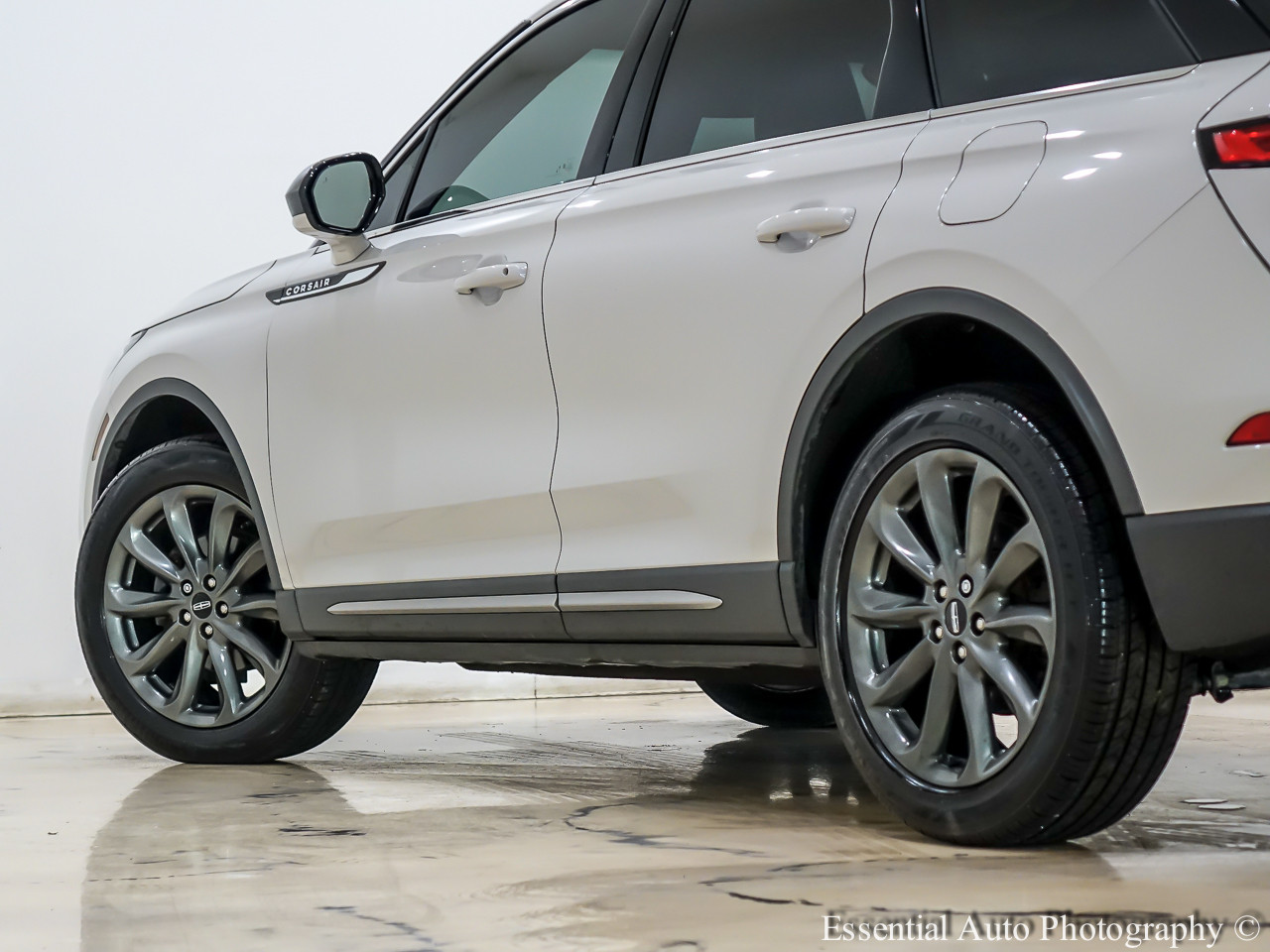 Lincoln Corsair Base AWD 2021