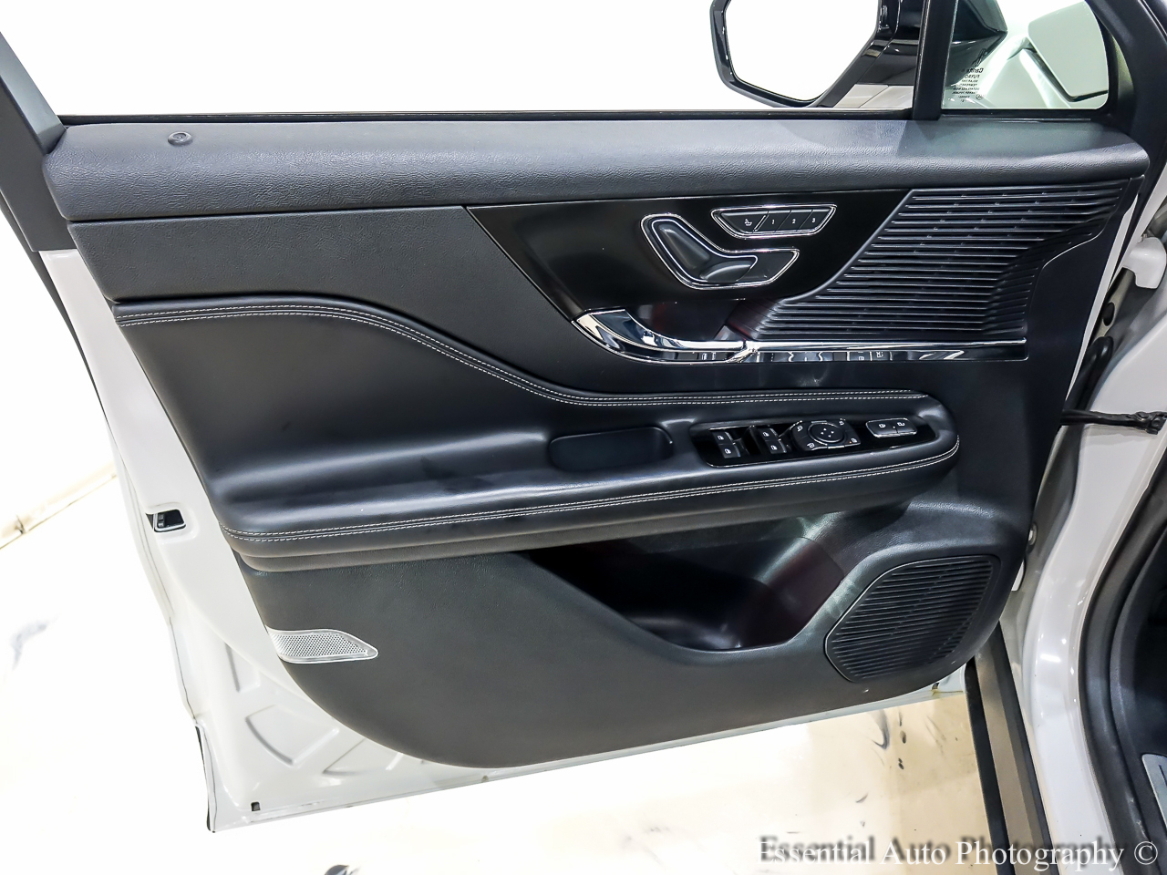 Lincoln Corsair Base AWD 2021