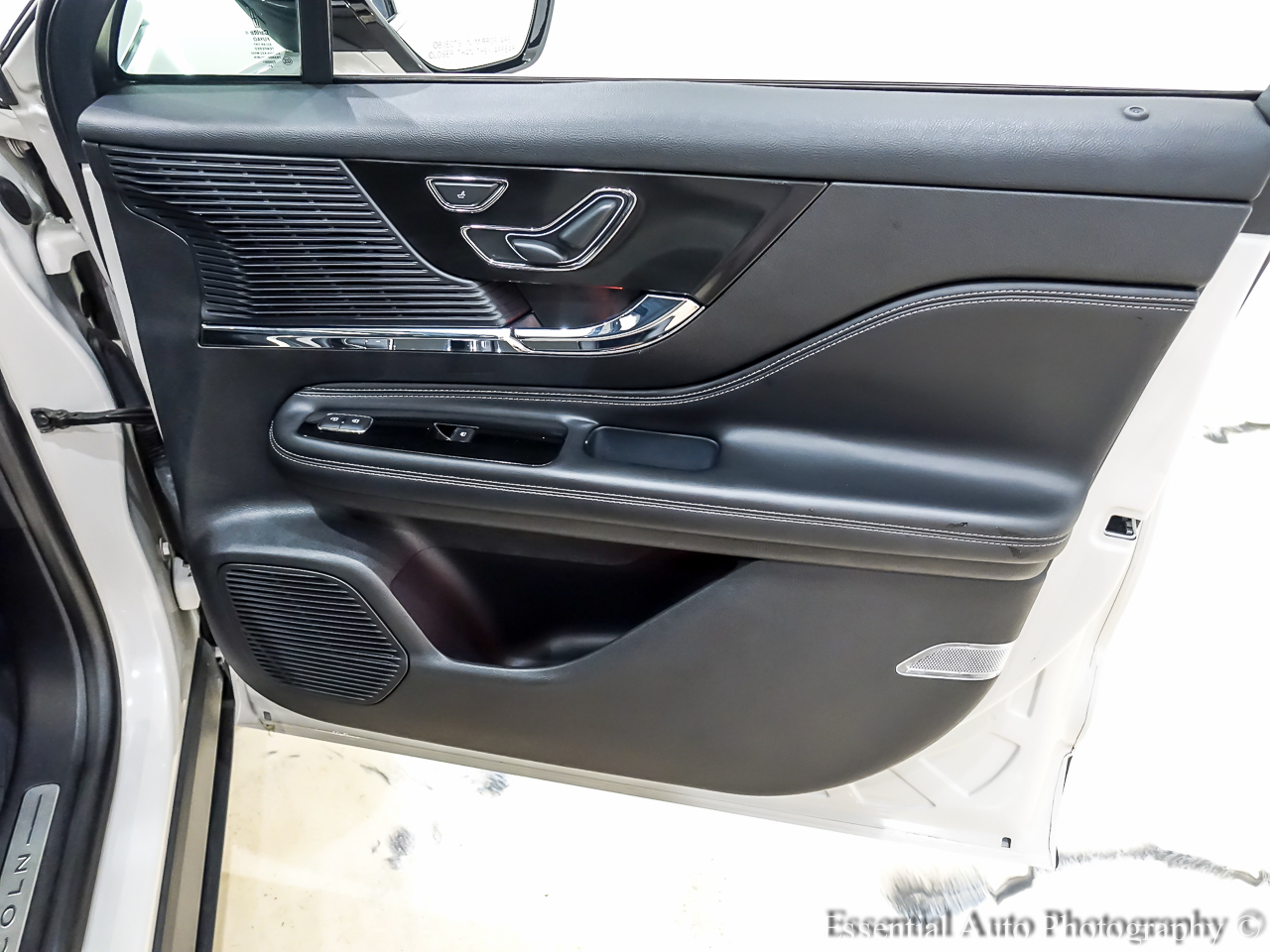 Lincoln Corsair Base AWD 2021