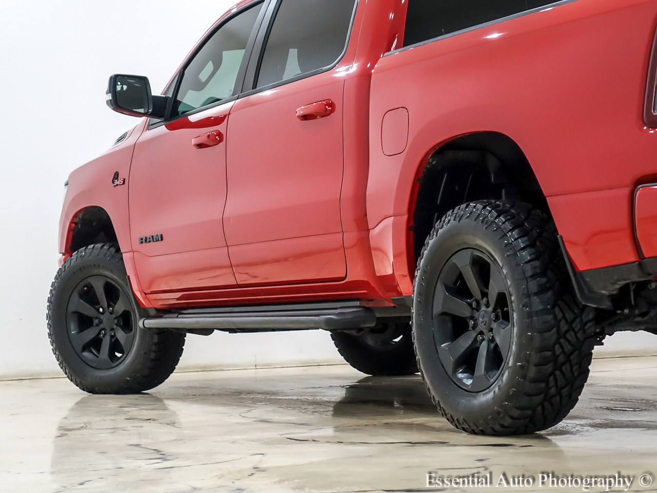 RAM 1500 Big Horn Crew Cab SWB 4WD 2021