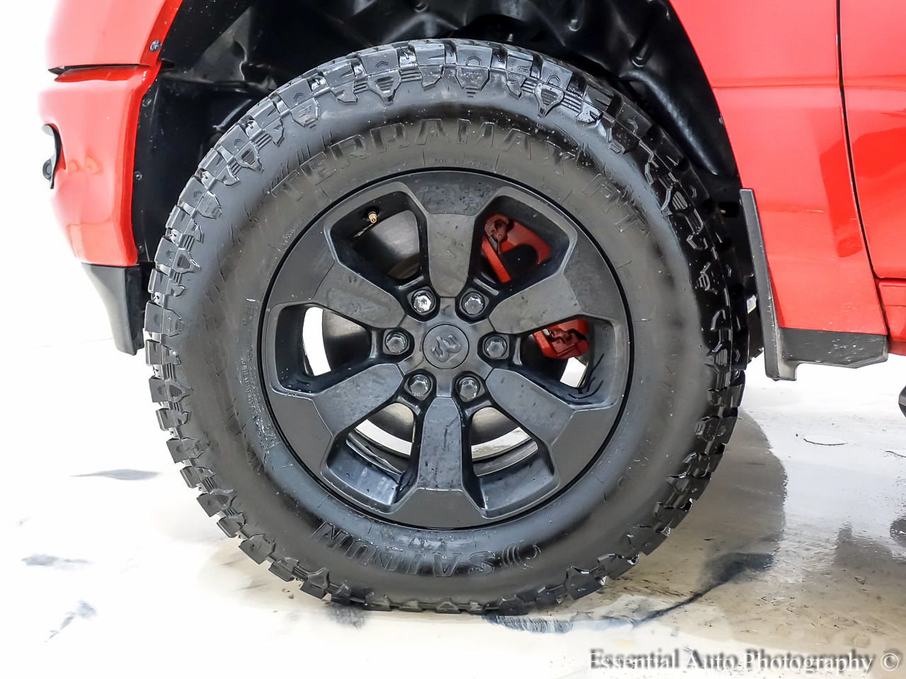 RAM 1500 Big Horn Crew Cab SWB 4WD 2021