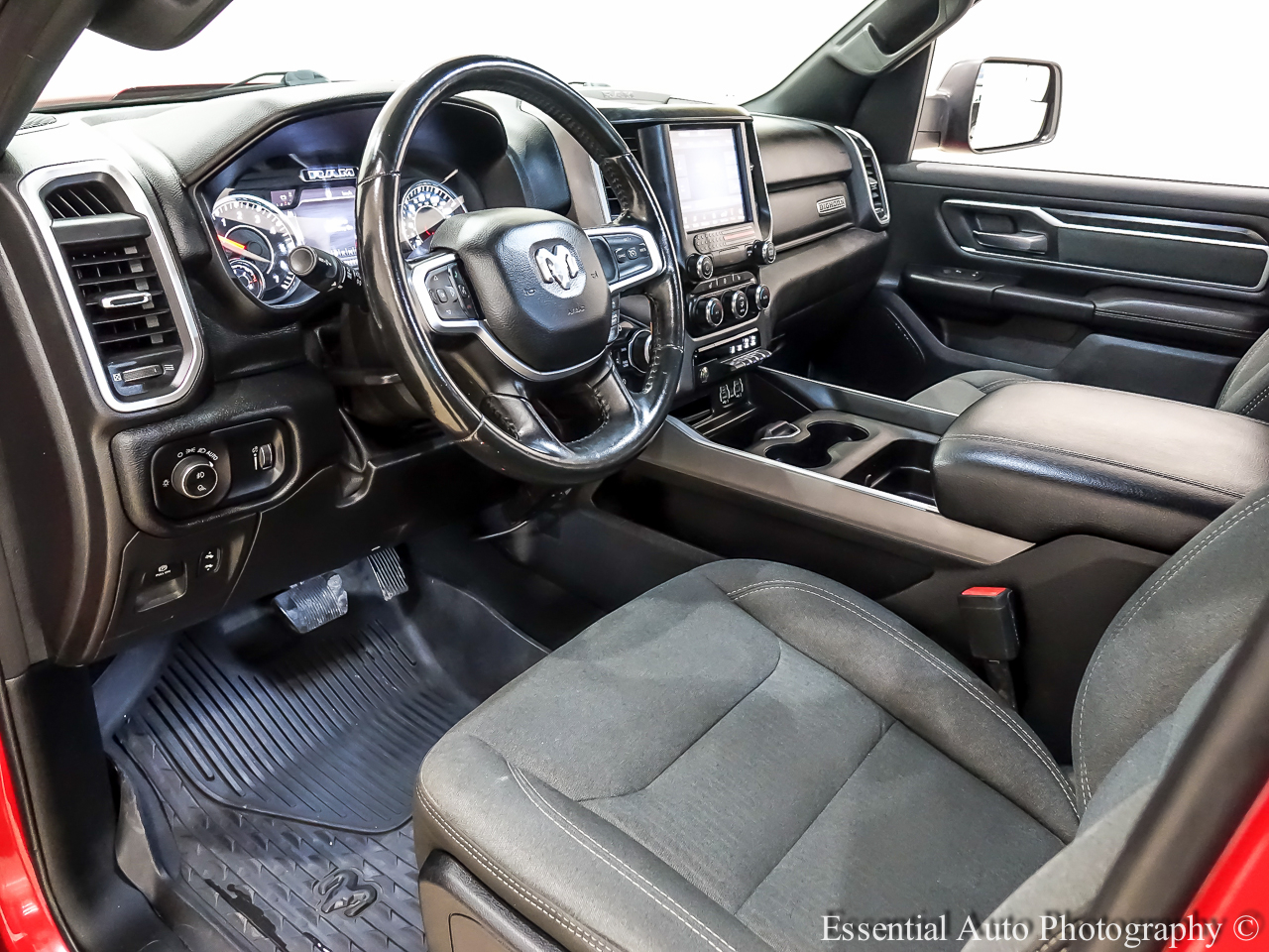 RAM 1500 Big Horn Crew Cab SWB 4WD 2021