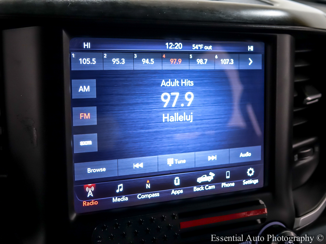 RAM 1500 Big Horn Crew Cab SWB 4WD 2021