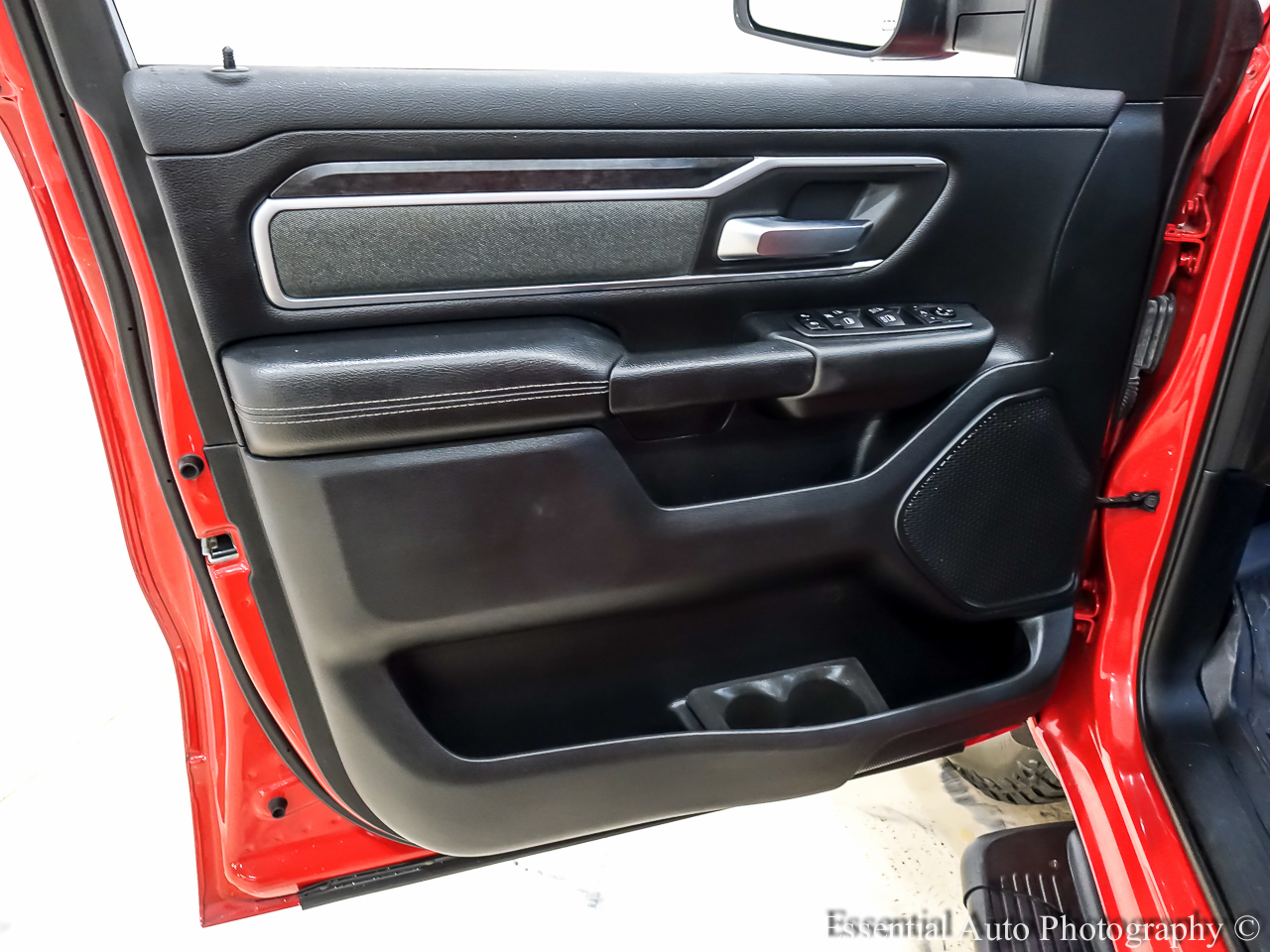 RAM 1500 Big Horn Crew Cab SWB 4WD 2021