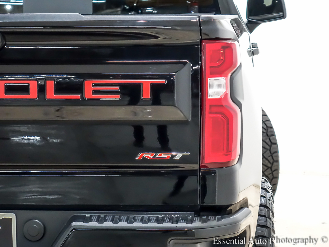 Chevrolet Silverado 1500 RST Crew Cab Long Box 4WD 2020