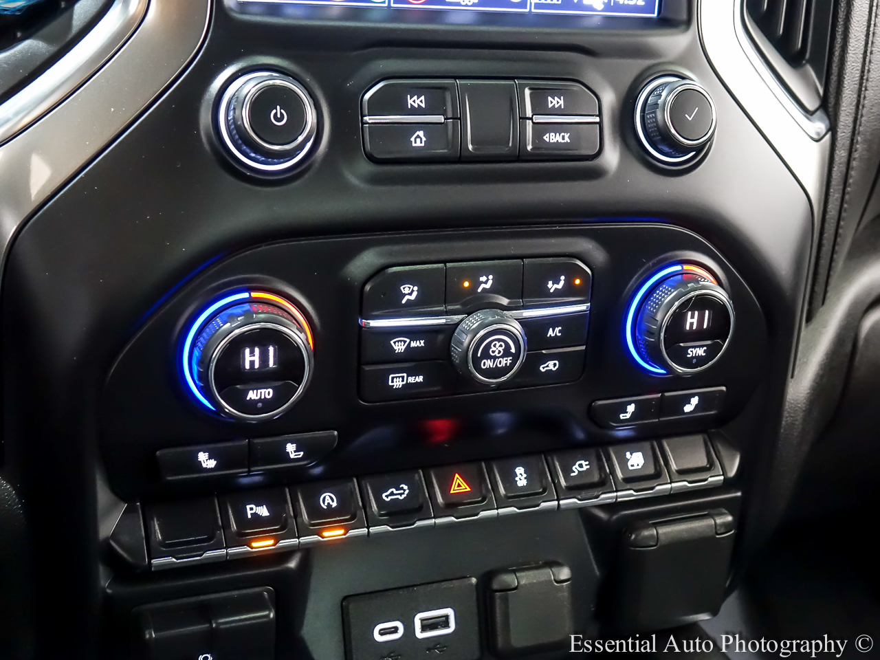 Chevrolet Silverado 1500 RST Crew Cab Long Box 4WD 2020