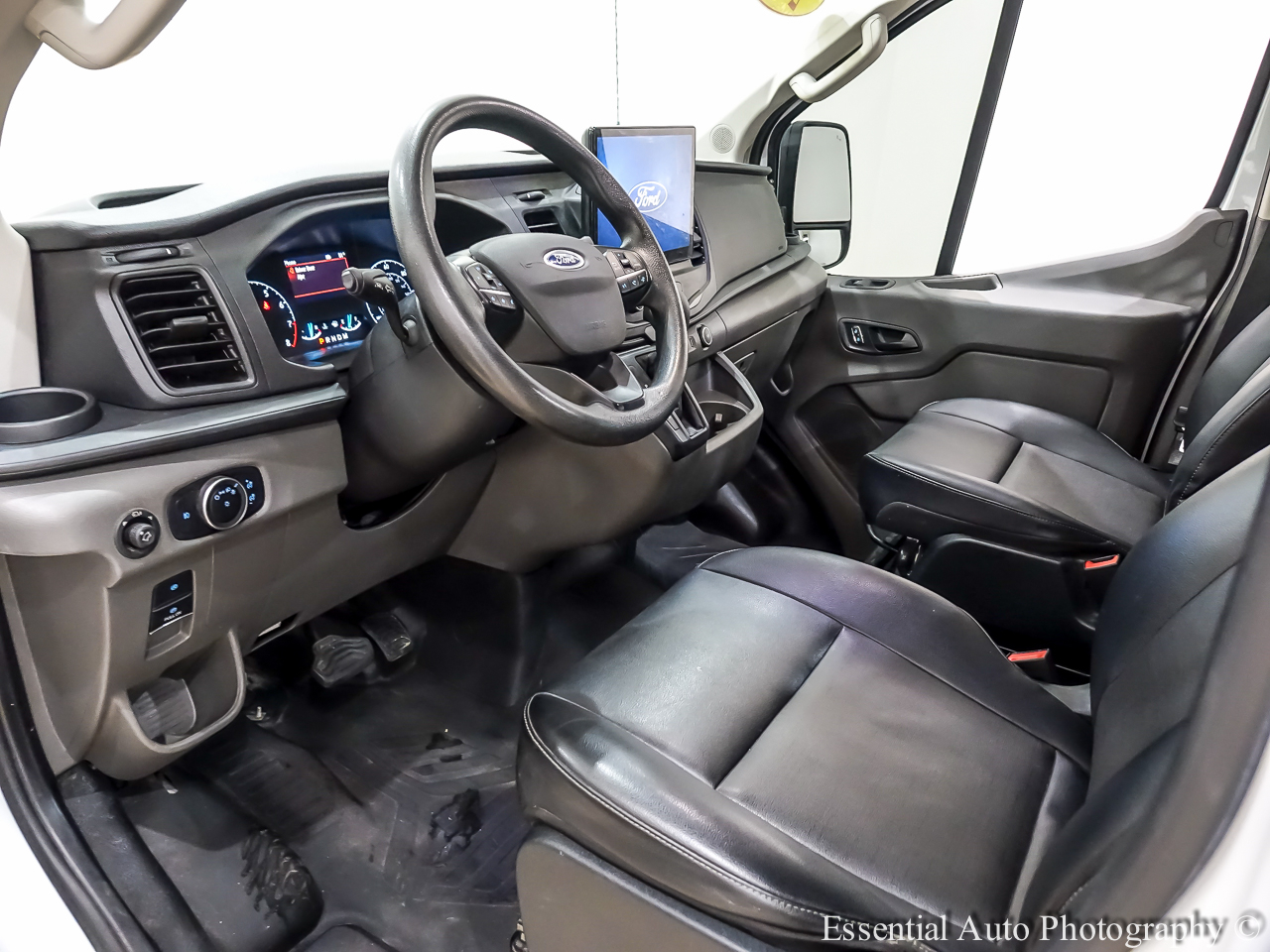 Ford Transit 150 Van Low Roof w/Sliding Pass. 130-in. WB 2023