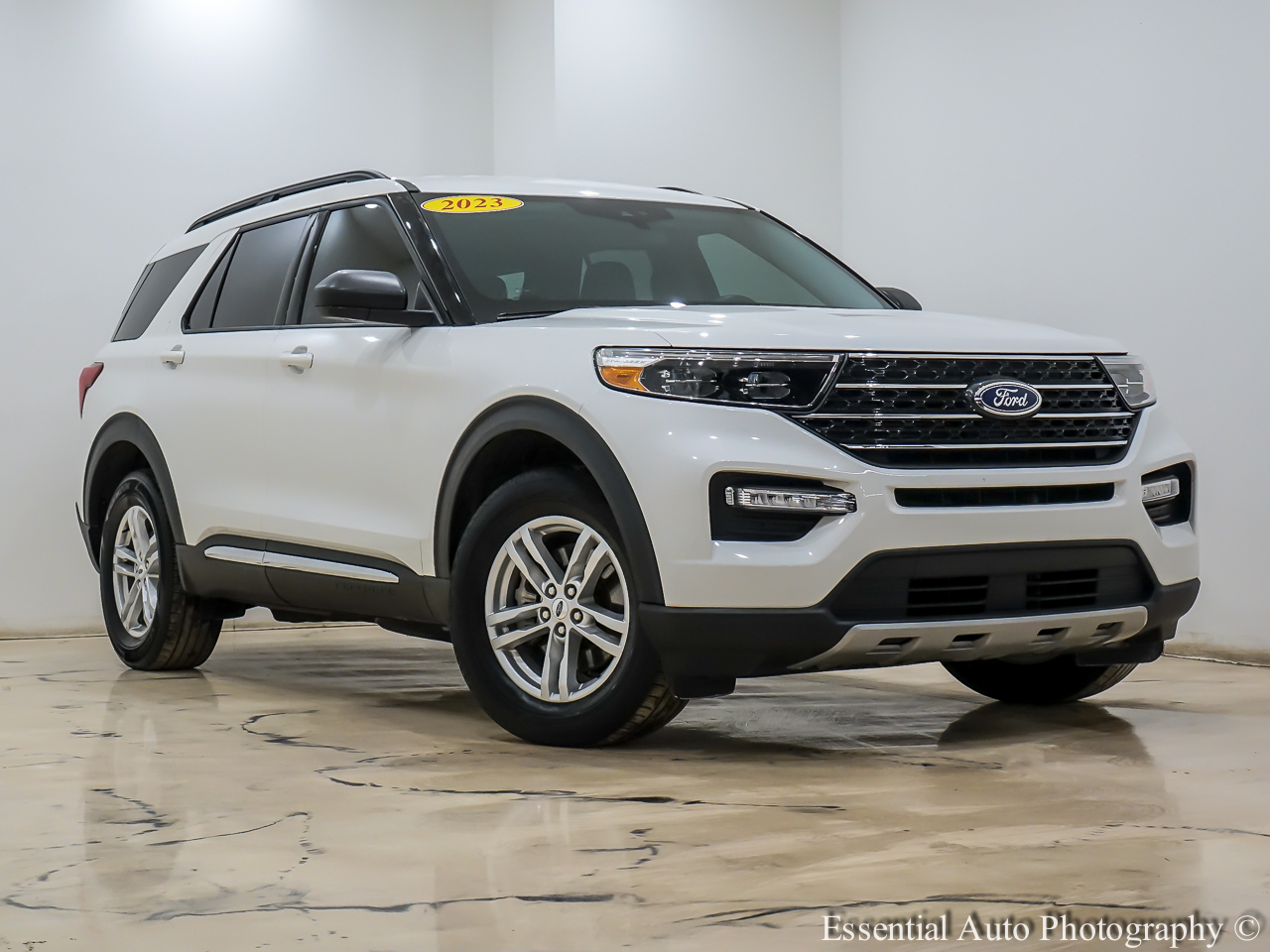 2023 Ford Explorer XLT AWD