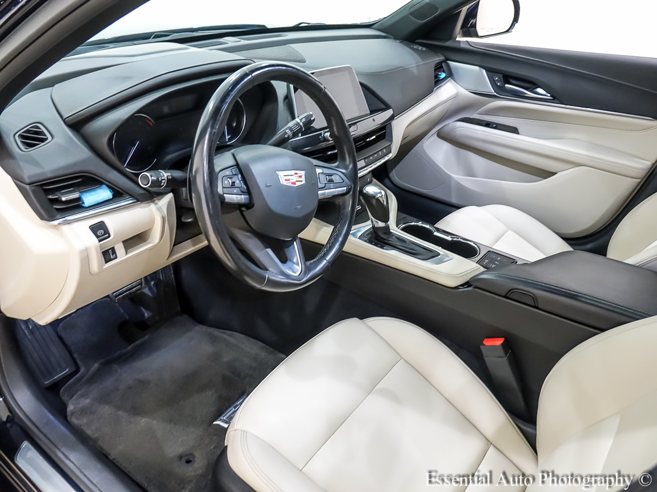 Cadillac CT4 Luxury 2021