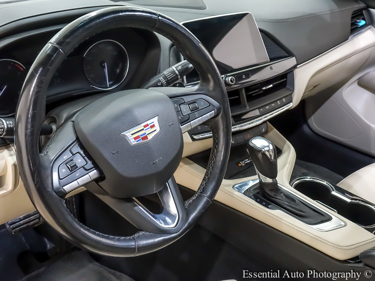 Cadillac CT4 Luxury 2021