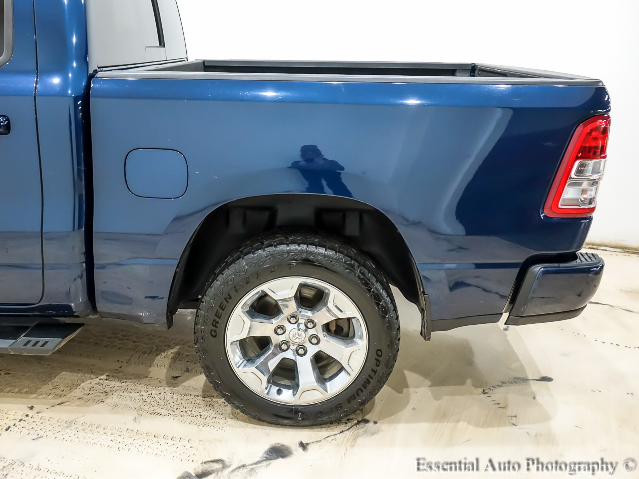 RAM 1500 Big Horn Crew Cab SWB 4WD 2021