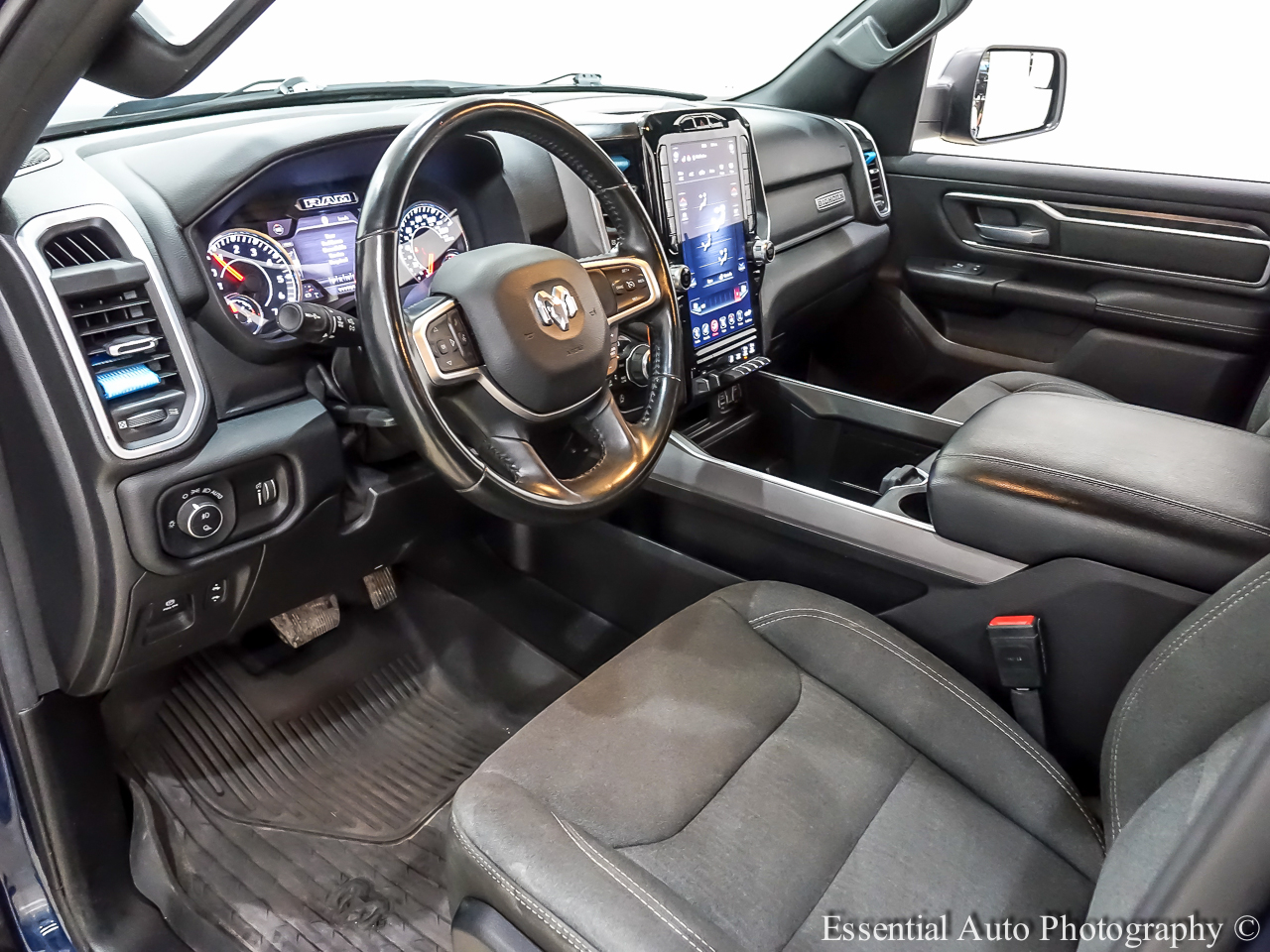 RAM 1500 Big Horn Crew Cab SWB 4WD 2021