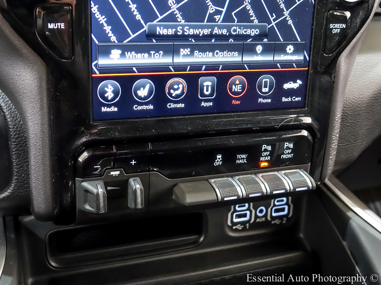 RAM 1500 Big Horn Crew Cab SWB 4WD 2021