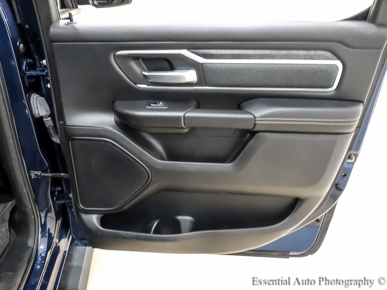 RAM 1500 Big Horn Crew Cab SWB 4WD 2021