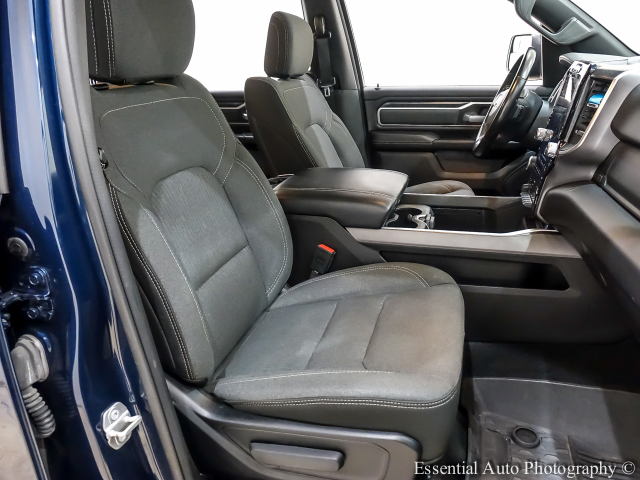 RAM 1500 Big Horn Crew Cab SWB 4WD 2021