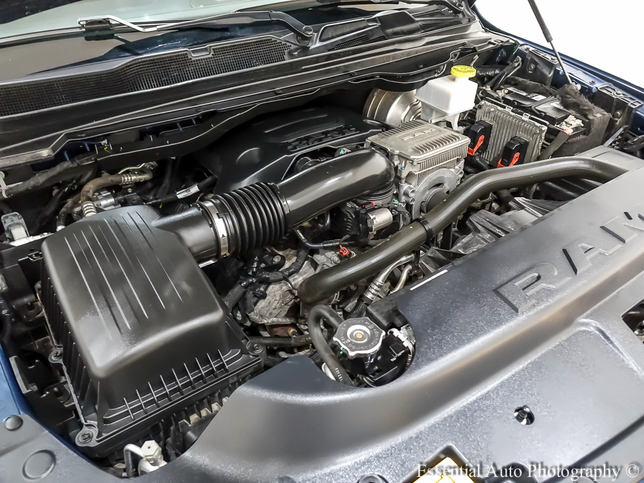 RAM 1500 Big Horn Crew Cab SWB 4WD 2021