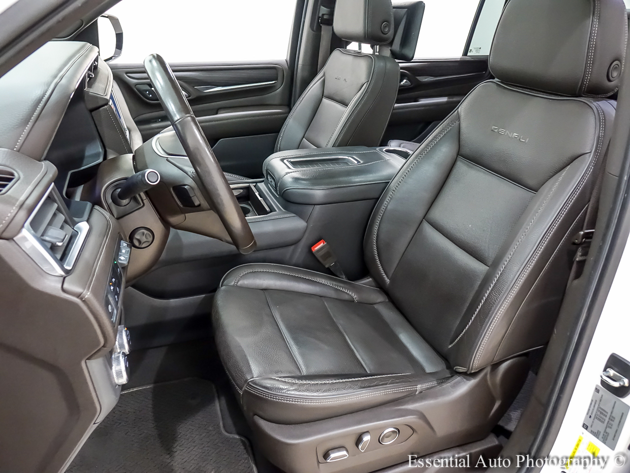 GMC Yukon XL Denali 4WD 2021