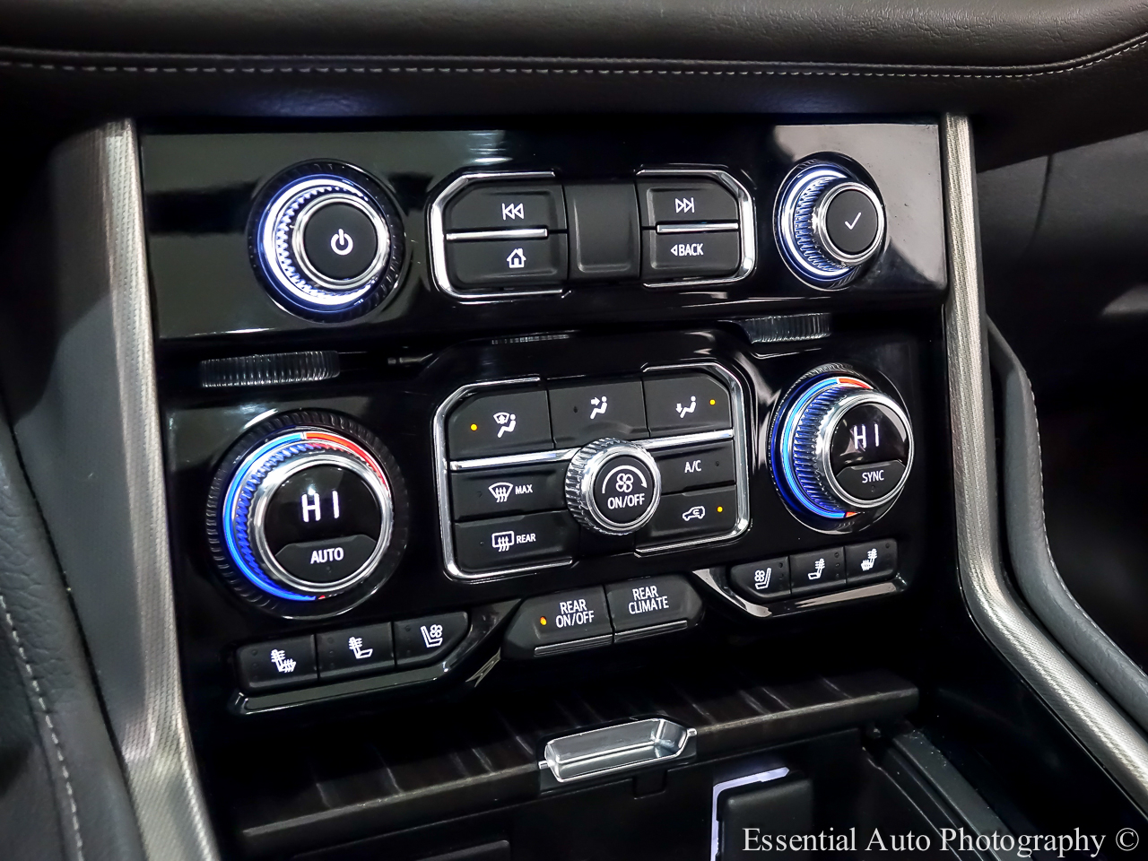 GMC Yukon XL Denali 4WD 2021