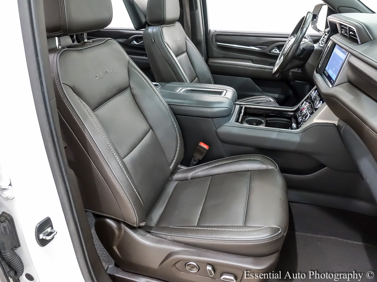 GMC Yukon XL Denali 4WD 2021