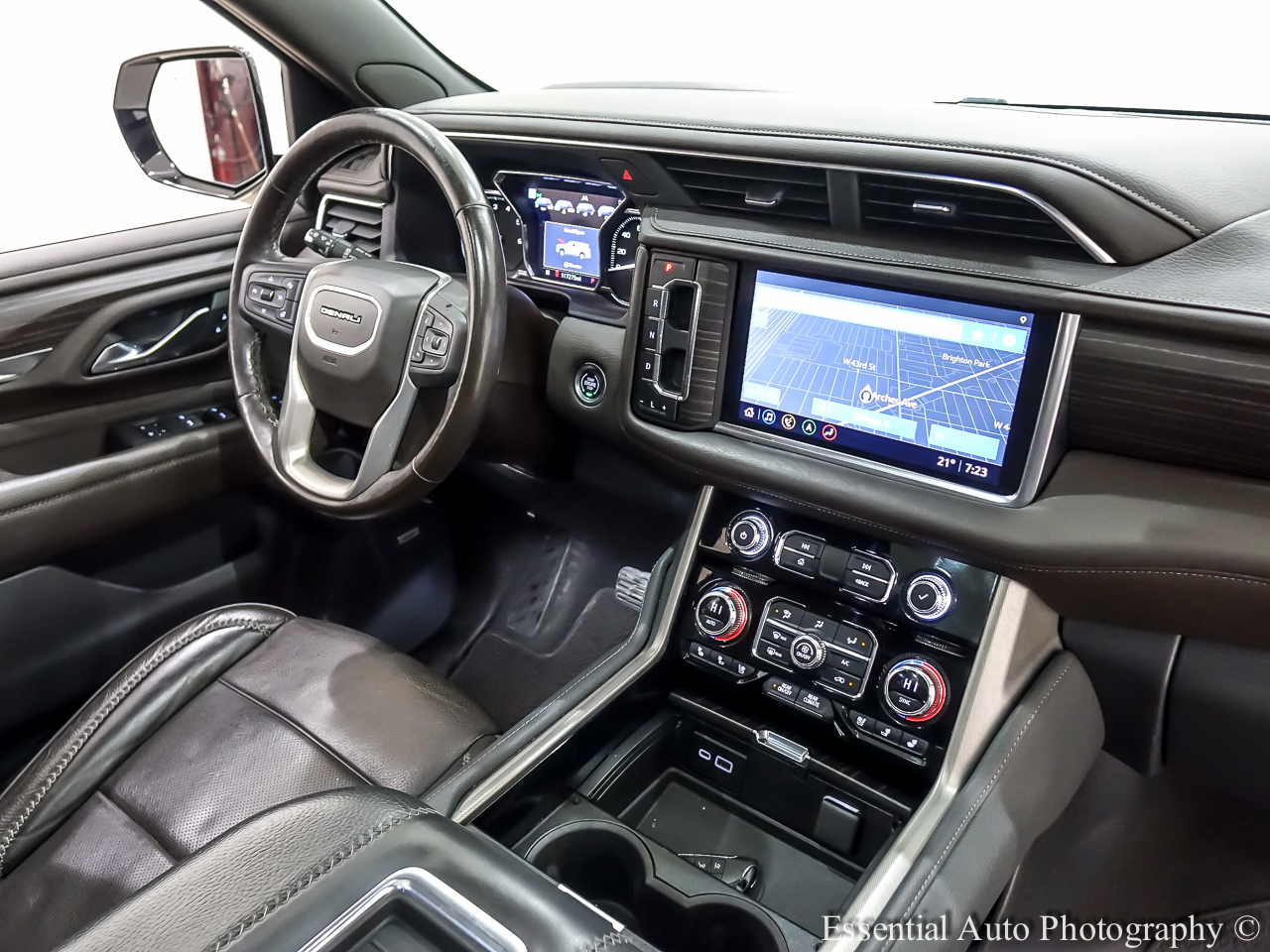 GMC Yukon XL Denali 4WD 2021