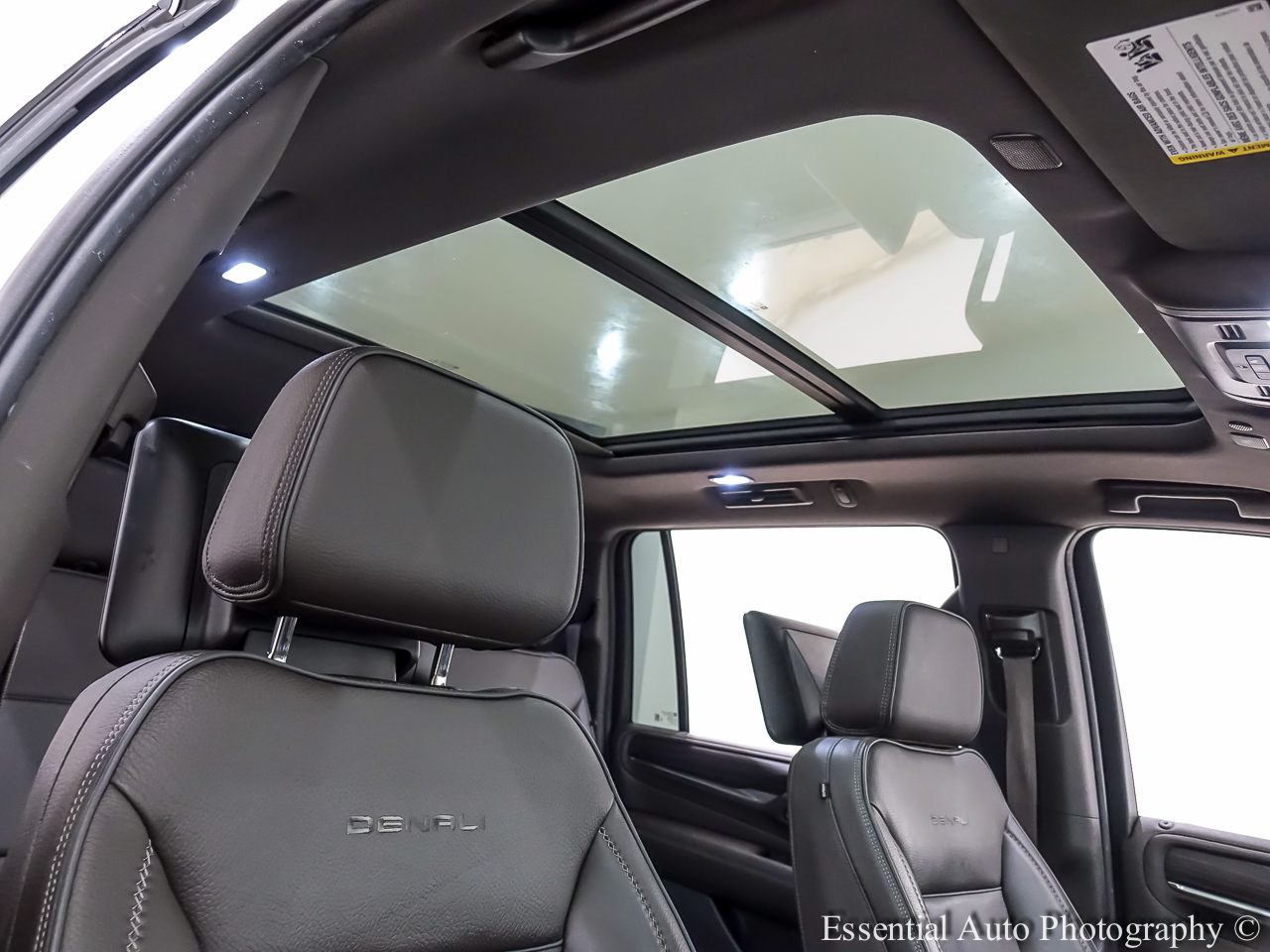 GMC Yukon XL Denali 4WD 2021