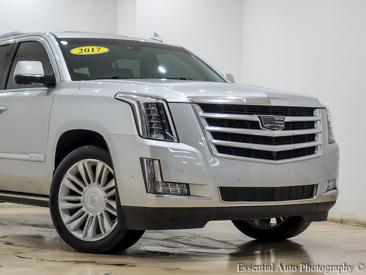 Cadillac Escalade Luxury 4WD 2017