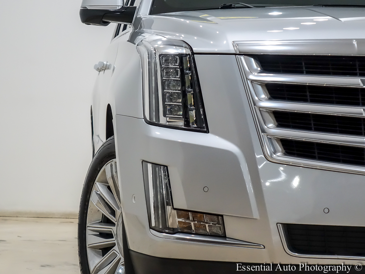 Cadillac Escalade Luxury 4WD 2017