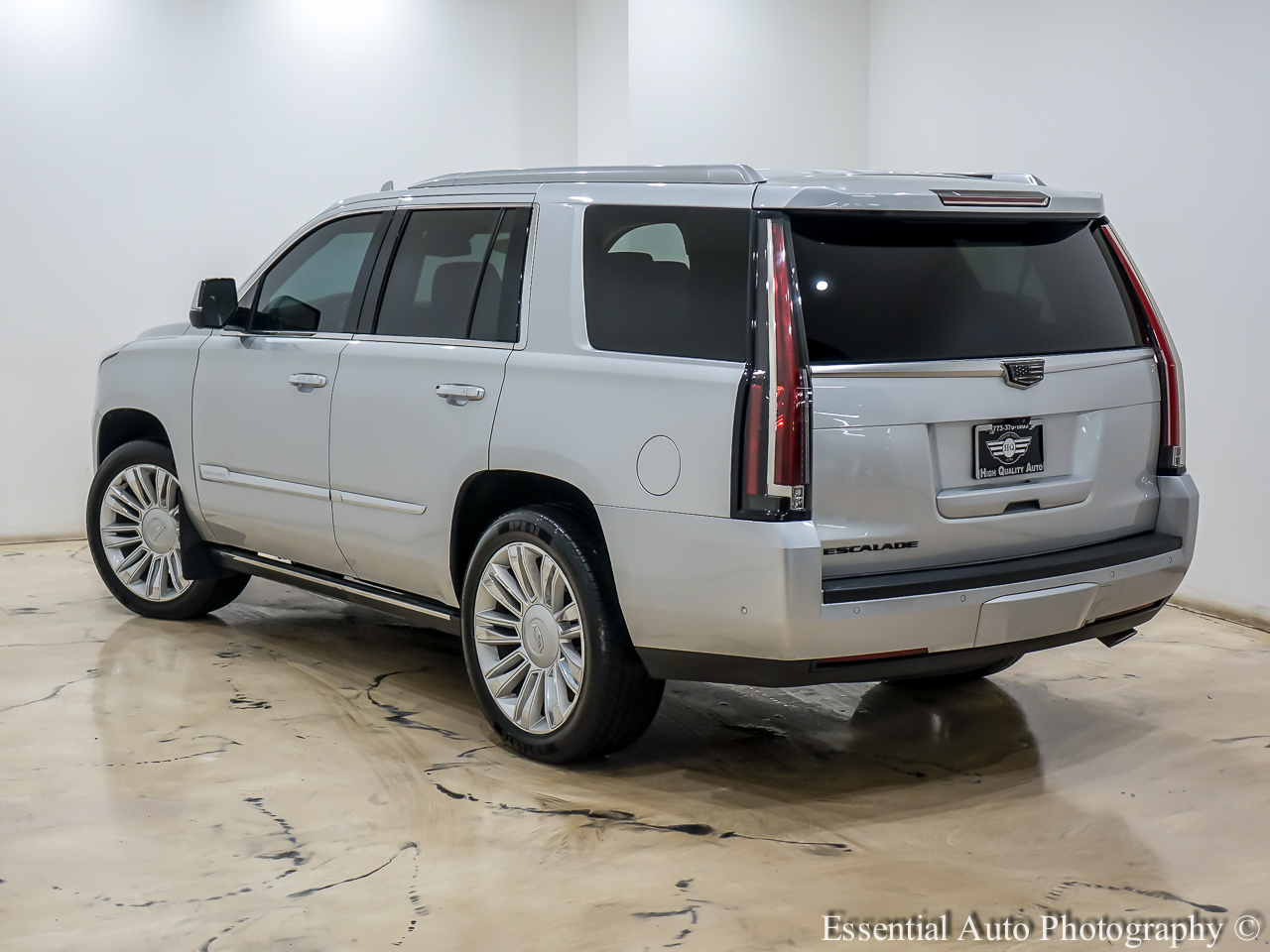 Cadillac Escalade Luxury 4WD 2017