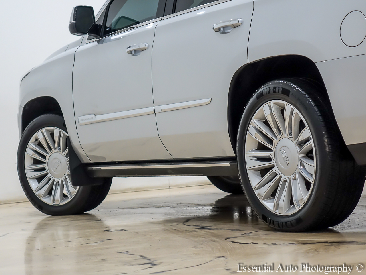 Cadillac Escalade Luxury 4WD 2017