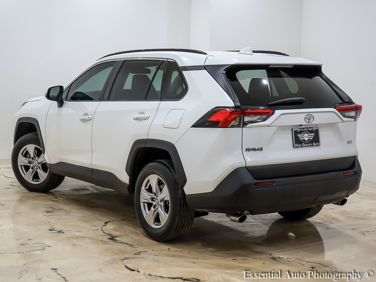Toyota RAV4 XLE 2023
