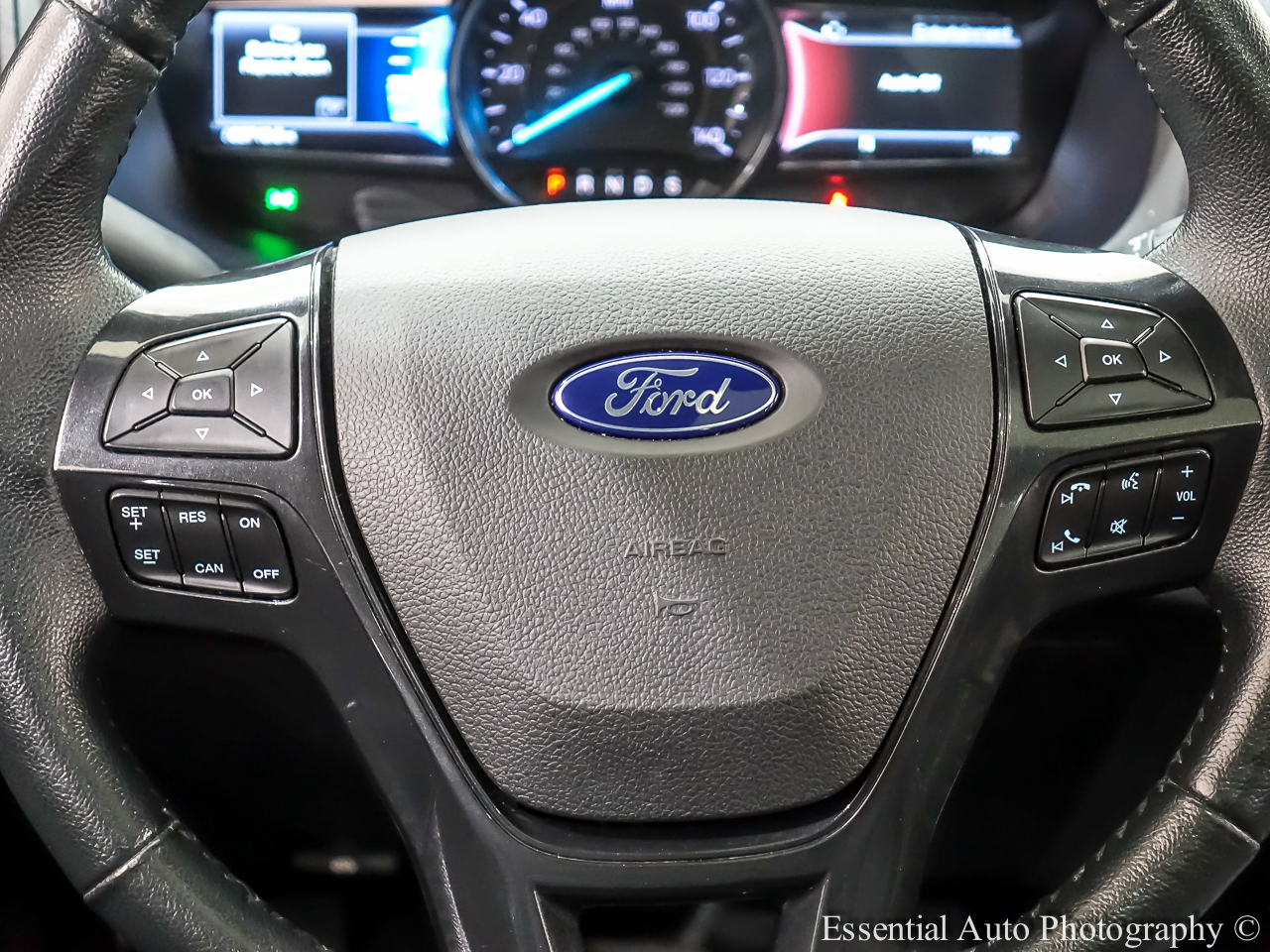 Ford Explorer XLT 4WD 2018