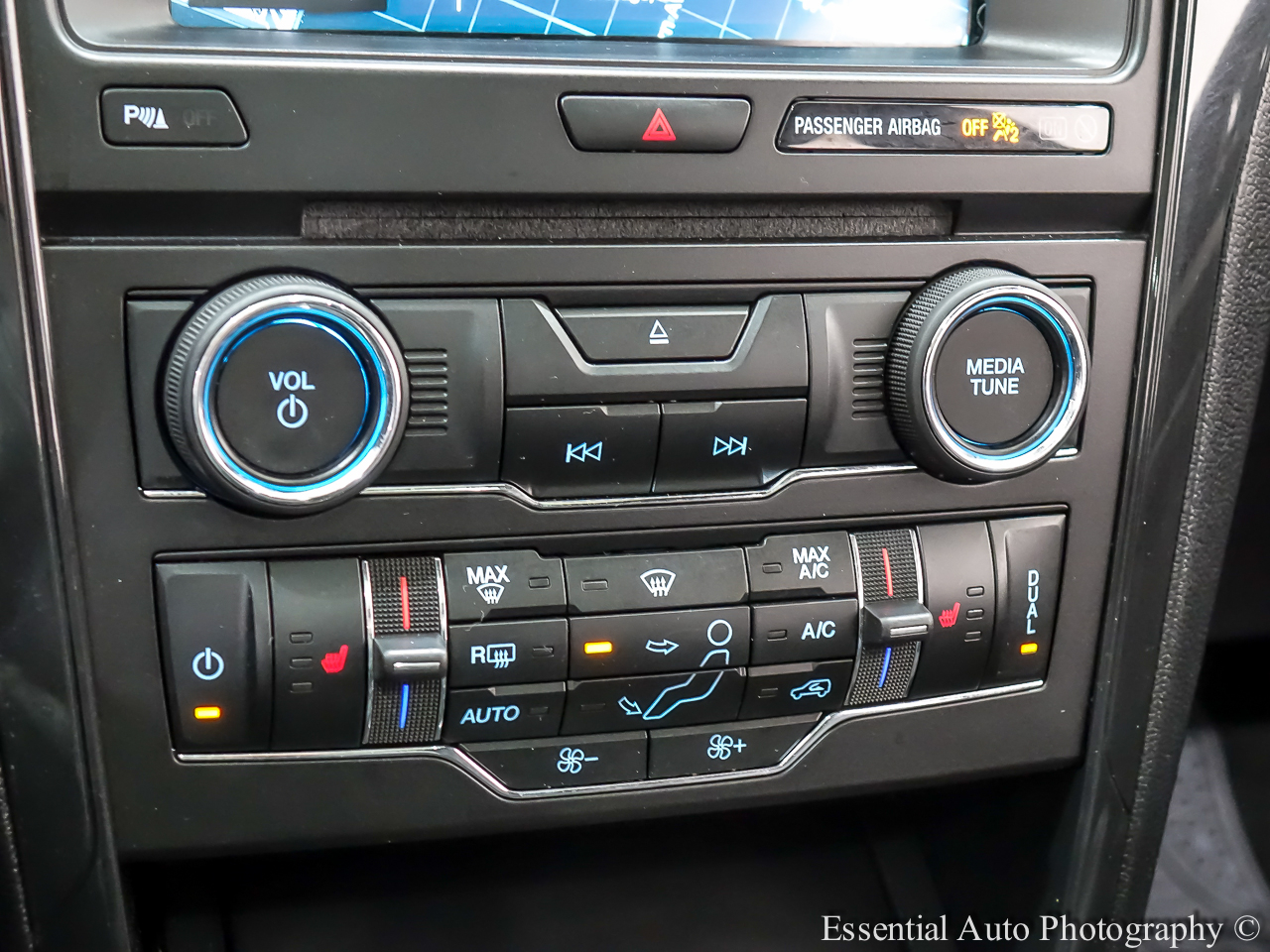 Ford Explorer XLT 4WD 2018