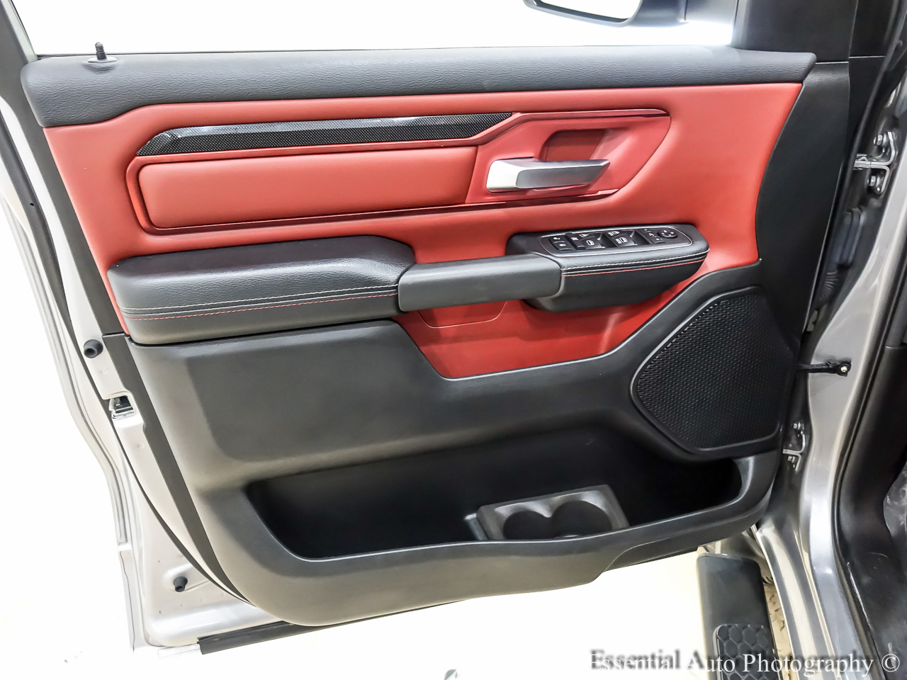 RAM 1500 Rebel Crew Cab SB 4WD 2019